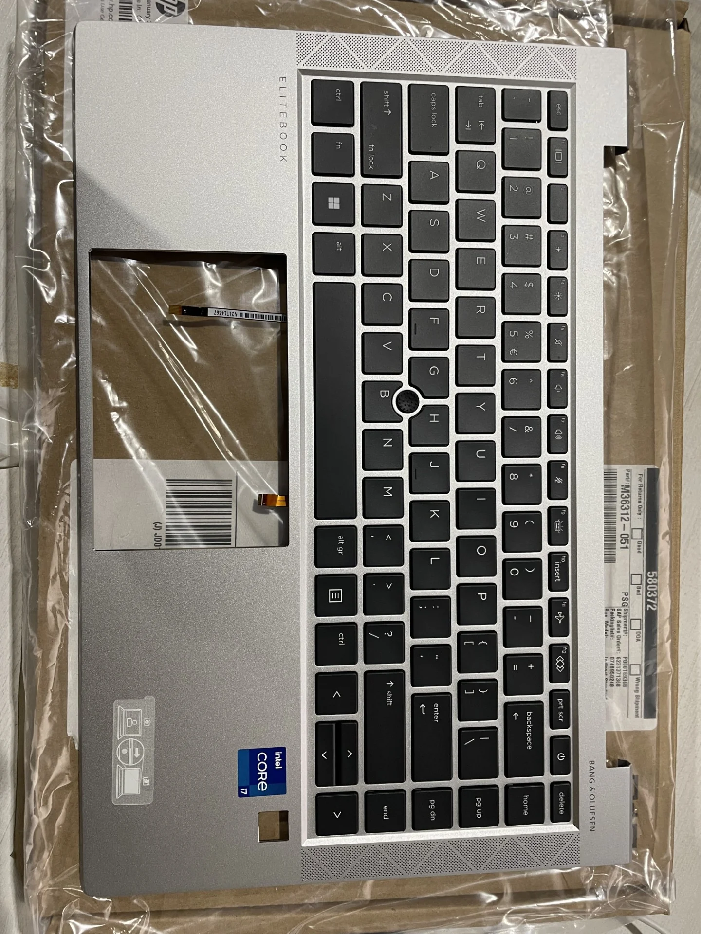 M36312-051 - HP EliteBook 840 G8 TopCover met een i7 Sticker - Image 3